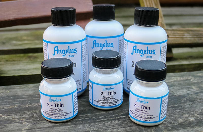 dodatek bezbarwny rozcieńczający do farb akrylowych angelus acrylic leather paint 2-thin
