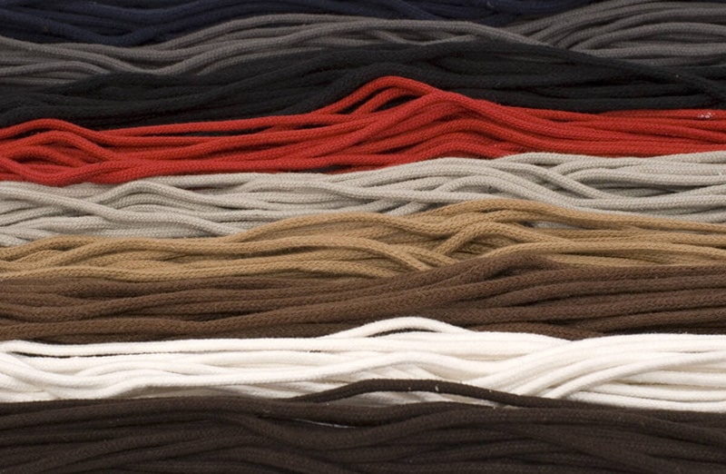 Koniakowe sznurowadla eleganckie 2.5mm wytrzymale do eleganckich butow