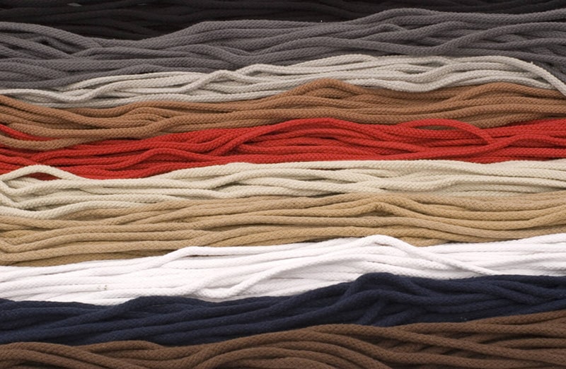 Biale sznurowadla eleganckie 4.5mm wytrzymale do eleganckich butow