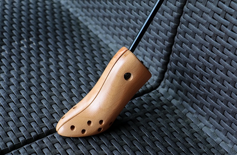 damskie prawidlo drewniane do rozciągania szpilek