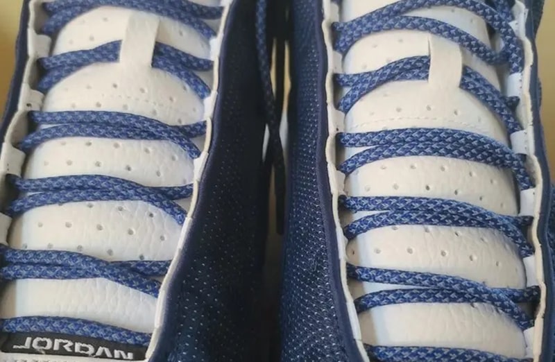 Niebieskie okrągłe odblaskowe sznurowadła, sznurówki, sznury do sneakersów, kicksów, Adidas NMD R1, Ultra Boost, Yeezy 350. Customizacja butów Lace Lab.