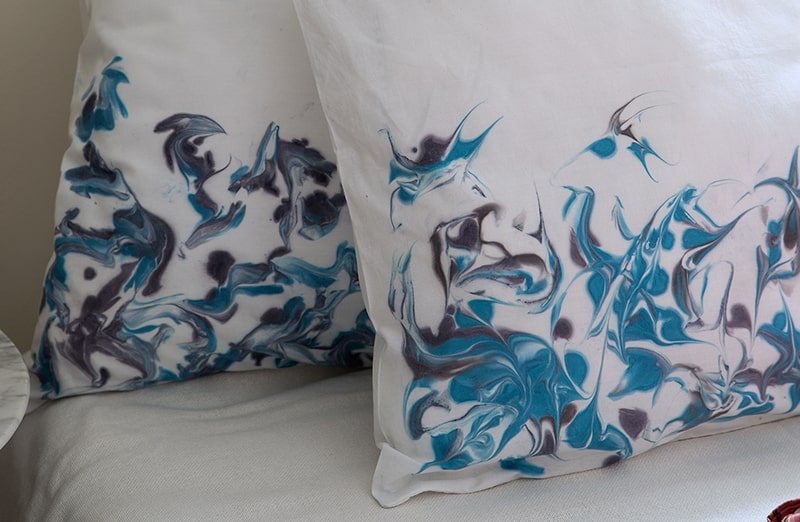 Uniwersalny morski barwnik do tkanin i innych powierzchni w formie płynnej RIT DYE