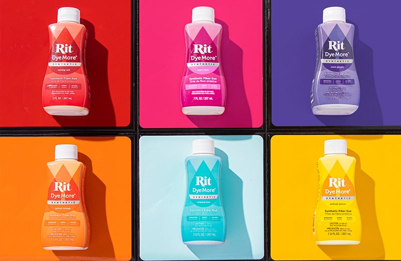 Uniwersalny żółty barwnik do tkanin syntetycznych.