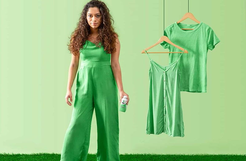 Zielone barwniki do tkanin, ubrań, jeansu, odzieży. Custom, rękdzieło rit dye.