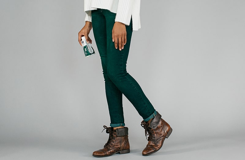 Ciemnozielone barwniki do tkanin, ubrań, jeansu, odzieży. Custom, rękdzieło rit dye.