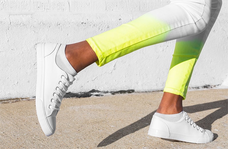 Neon Yellow Rit Dye Liquid - barwnik do ubrań, odzieży, tkanin, jeansu w neonowo żółtym kolorze.