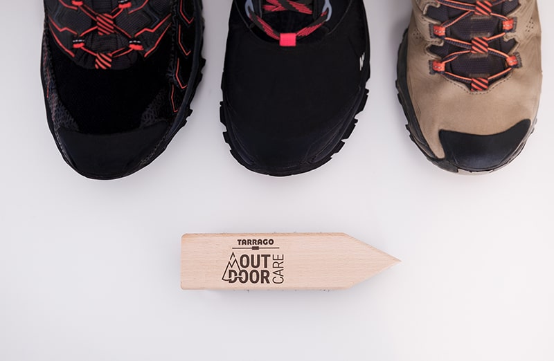 Szczotka do czyszczenia butów trekkingowych – Footwear Brush w użyciu