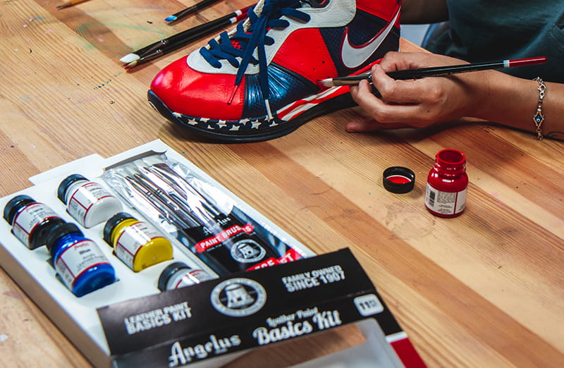 ANGELUS Acrylic Leather Paint Basics Kit / Zestaw farb i pędzelków do malowania Sneakersów i Jeansu