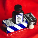 Farba do customizacji butów zamszowych i nubuku. Farby do malowania zamszu i nubuku. Wykorzystywane do personalizacji butów, kurtek, toreb, torebek, plecaków i akcesoriów.