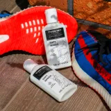 Dodatek do farb. Malowanie jeansowej katany, kurtki, spodni, t-shirtów, torebki. Personalizacja akcesoriów i butów.