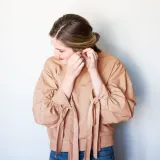 Kamelowy pigment do personalizacji butów, jeansowych katan, plecaków, czapek, t-shirtów i innych akcesoriów. 