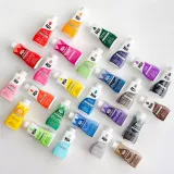 Barwnik płynny RIT DYE możesz wykorzystać również do przywrócenia do życia źle wypranych, zabarwionych ubrań oraz do jakże atrakcyjnej i popularnej customizacji odzieży.