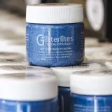 Akrylowe limonkowe brokatowe farby do malowania butów i ubrań wykonanych ze skór i tekstyliów. Customizacja i personalizacja.