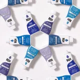 Barwnik do regeneracji i odnawiania wyblakłych ubrań, a także do całkowitej zmiany koloru odzieży, butów lub akcesoriów, czy elementów wystroju wnętrz