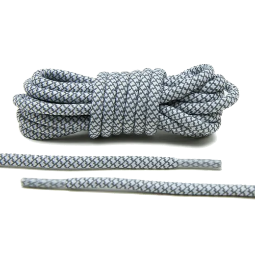 Odblaskowe okrągłe sznurowadła białe,  stworzone  do popularnych modeli Yeezy boots
czy innych modeli Adidasa.