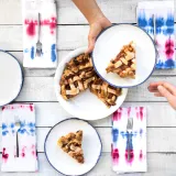 Granatowe pigmenty w proszku do customizacji obuwia i odzieży