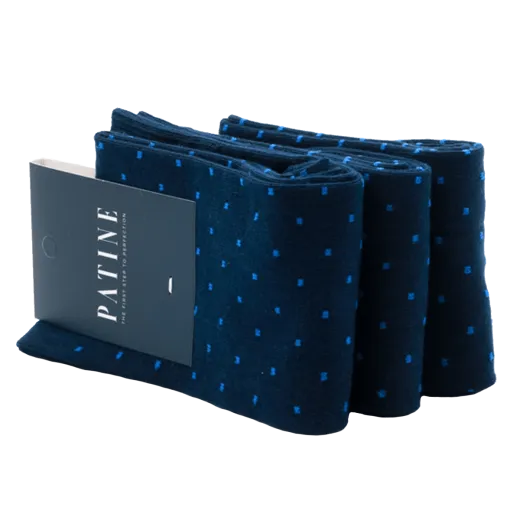 Casualowe męskie skarpety granatowe w niebieskie kropki Skarpety do trampek i butów eleganckich.