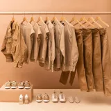 Barwnik do regeneracji i odnawiania wyblakłych ubrań, a także do całkowitej zmiany koloru odzieży, butów lub akcesoriów, czy elementów wystroju wnętrz