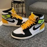Żółte sznurowadła płaskie Lace Lab. Sznurówki do customizacji sneakersów Jordan, Nike, Air Jordan 1, Retro High, Obsidain