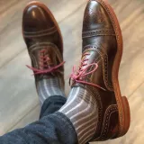 Eleganckie skarpety garniturowe w klasycznych wzorach możesz nosić zarówno do garnituru, jak i do spodni jeansowych czy ulubionych chinosów