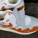 Skórzane wkładki do butów., samoprzylepne zapiętki w kolorze naturalnym