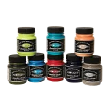 Mocno kryjące turkusowe farby akrylowe do customizacji sneakersów, odzieży i akcesoriów