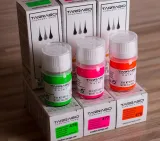 Farby neonowe, fluorowe, ultraviolet do rękodzieła na butach i odzieży. Custom, personalizacja.