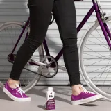 Bakłażan pigment do personalizacji butów, jeansowych katan, plecaków, czapek, t-shirtów i innych akcesoriów. 