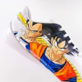 Ręcznie malowane buty, obuwie, sneakersy, ubrania, jeansowe kurtki, odzież. Farby akrylowe.