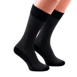 Wysokiej jakości bawełniane skarpety męskie czarne w szarą mereżkę. Eleganckie skarpety bawełniane