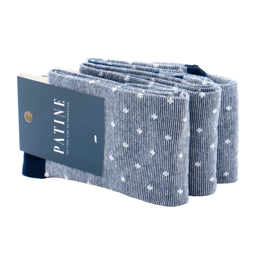 Casualowe męskie skarpety granatowe w białe kropki Skarpety do trampek i butów eleganckich.