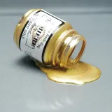 Magenta perłowa farba akrylowa do customizacji sneakersów, odzieży i akcesoriów