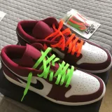 Płaskie pomarańczowe, zielone sznurowadła Lace Lab. Sznurówki do customizacji sneakersów Jordan, Nike, vans, adidas