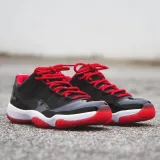 Okrągłe białe sznurowadła, idealne do sneakersow nike jordan 11