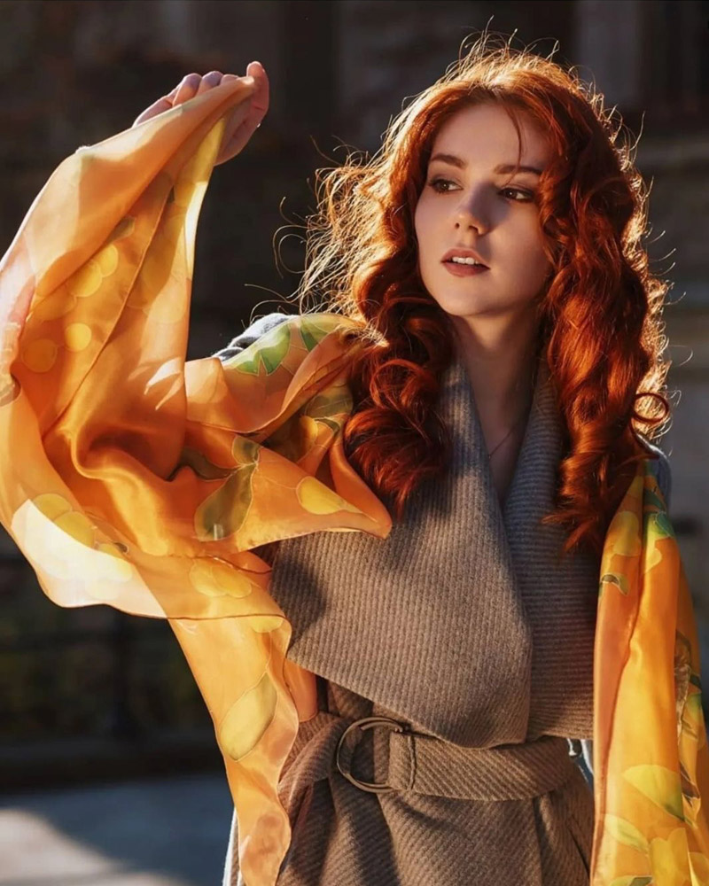 Farby do tkanin i jedwabiu. Barwniki do personalizacji chust, poszetek, krawatów, ubrań, sukienek. Rękodzieło.