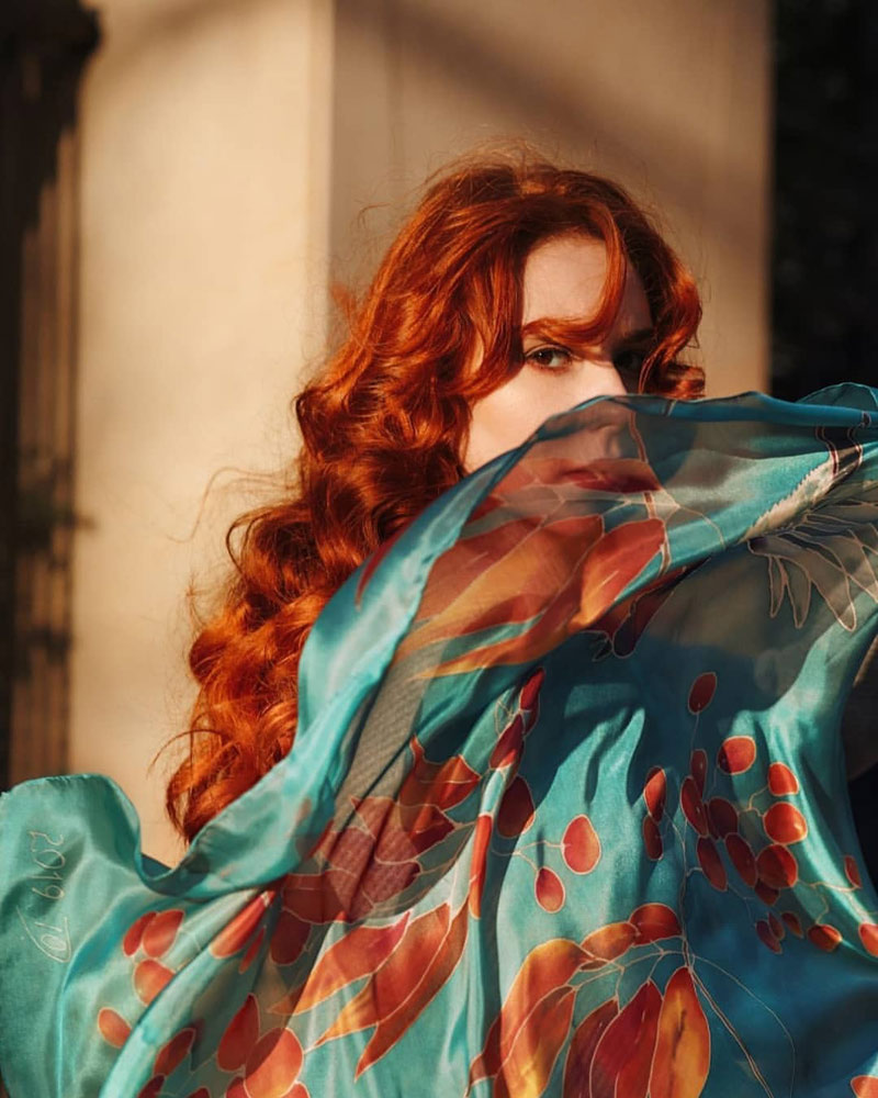 Barwniki do personalizacji jedwabiu.