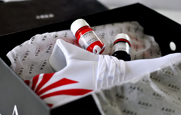 Farby do malowania butów skórzanych i tekstylnych. Farba do siateczki, tkanin, skór. 