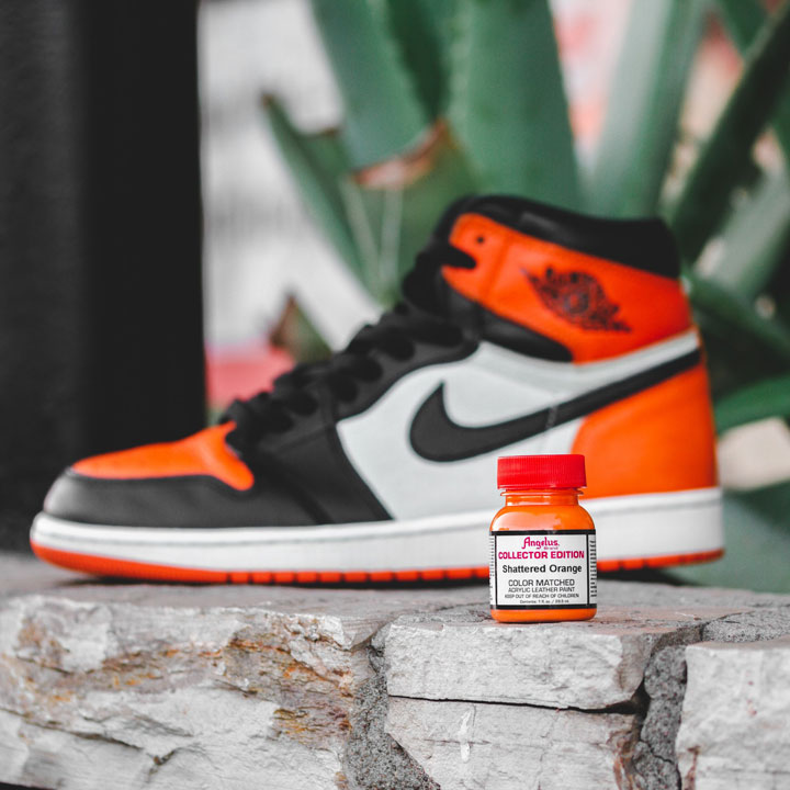 Pomarańczowa farba do renowacji i customizacji sneakersów Angelus Shattered Orange Collector Edition Air Jordan