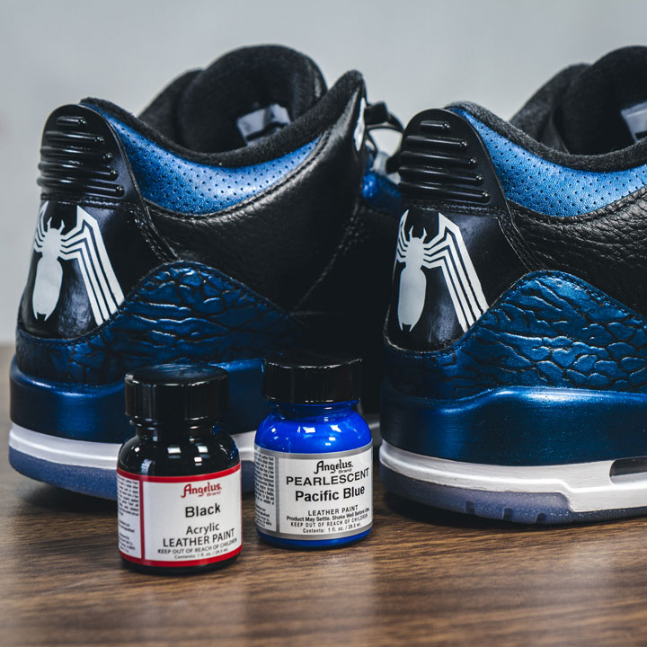 Akrylowe farby opalizujące, perłowe do malowania butów ze skór licowych i tkanin. Farby do renowacji i personalizacji.