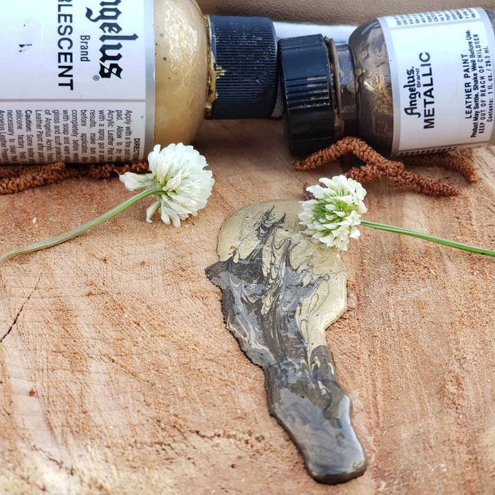 Farby metaliczne do butów, skór i tekstyliów w kolorze złota, brązu złota. Idealne do Customizowania.