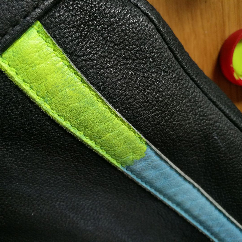 Farby do skór motocyklowych